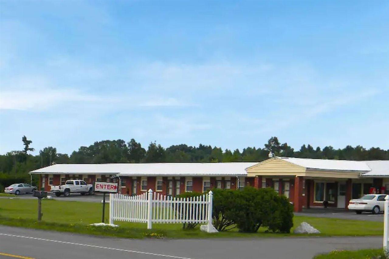 Philipsburg  Best Travel Inn Philipsburg מראה חיצוני תמונה