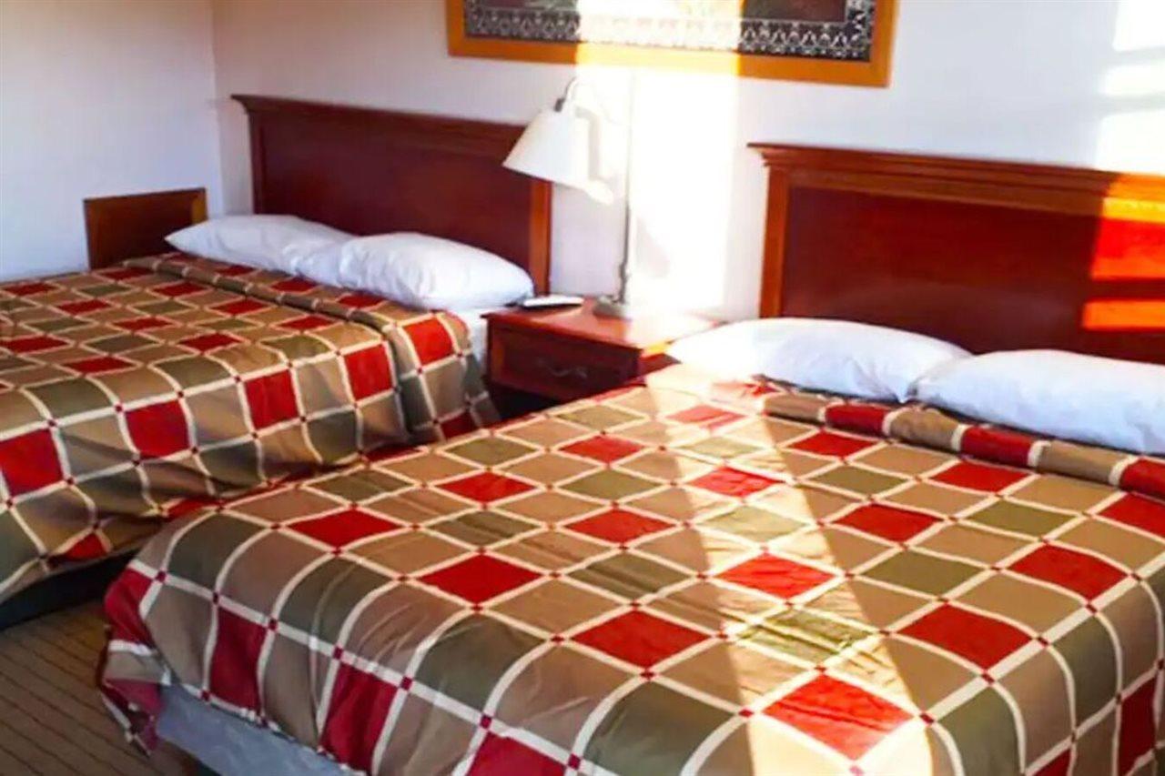 Philipsburg  Best Travel Inn Philipsburg מראה חיצוני תמונה