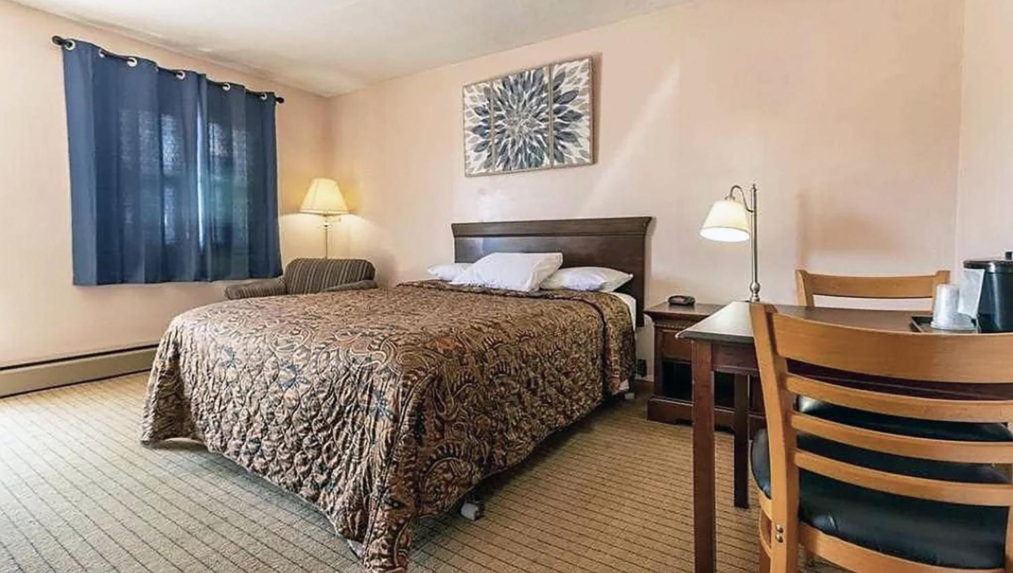 Philipsburg  Best Travel Inn Philipsburg מראה חיצוני תמונה
